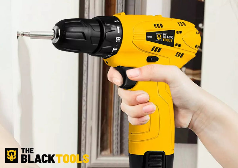 Parafusadeira Furadeira The Black Tools TB12A 3/8 Bivolt a Bateria 12v Cor Amarelo Frequência 60Hz - Prestigio Shop